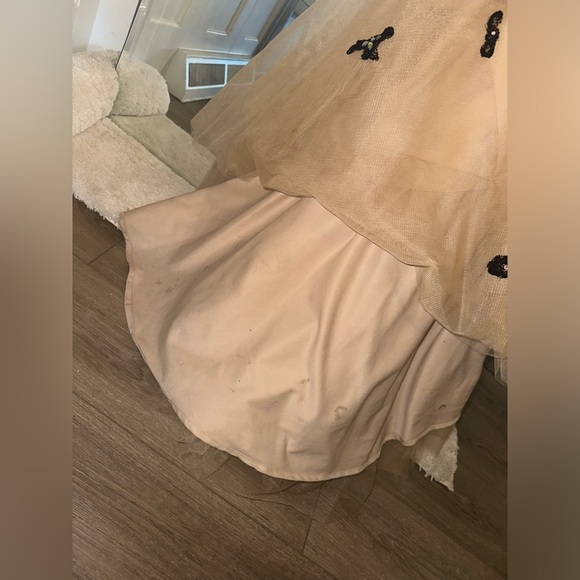 Nude and black gown mesh low cut front prom dress - Picture 12 of 15